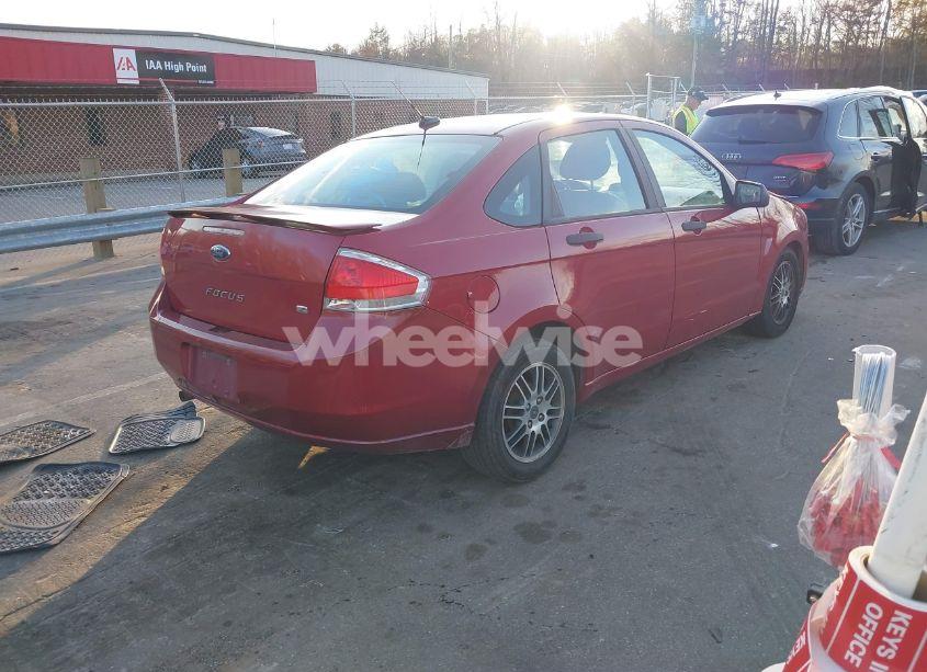 Photo 4 of 2010 Ford Focus SE (VIN 1FAHP3FN7AW159220)