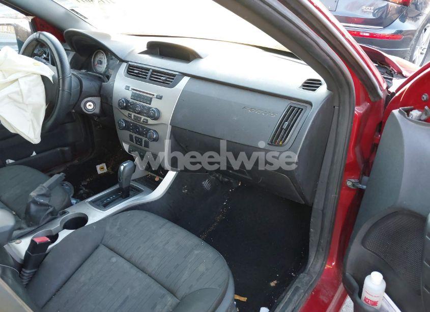 Photo 5 of 2010 Ford Focus SE (VIN 1FAHP3FN7AW159220)