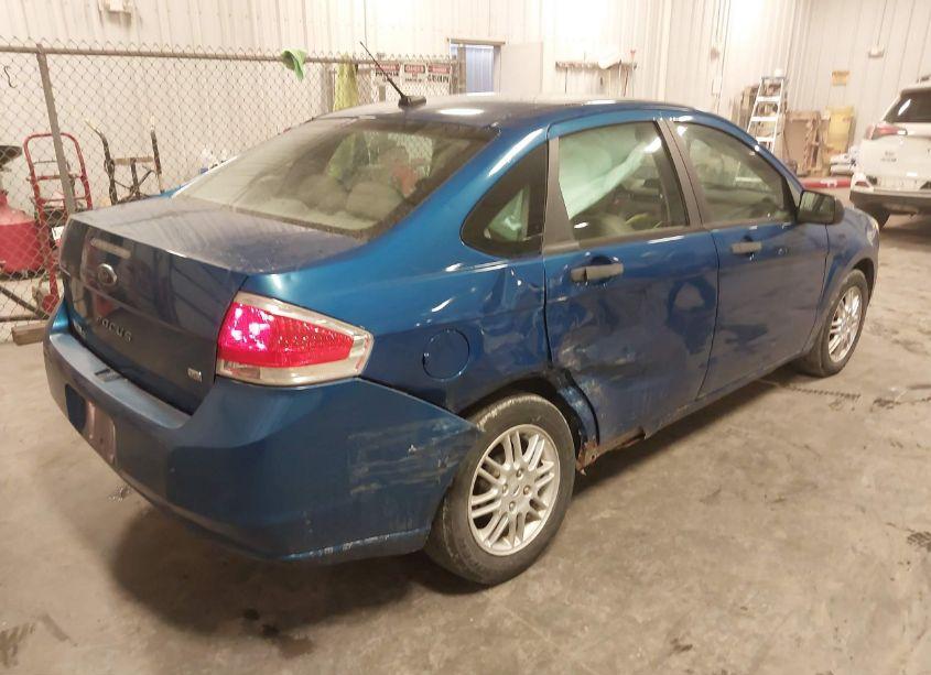 Photo 4 of 2010 Ford Focus SE (VIN 1FAHP3FN7AW174235)
