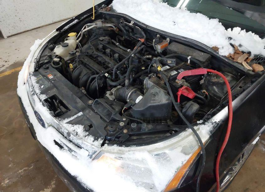 Photo 10 of 2010 Ford Focus SE (VIN 1FAHP3FN7AW254957)