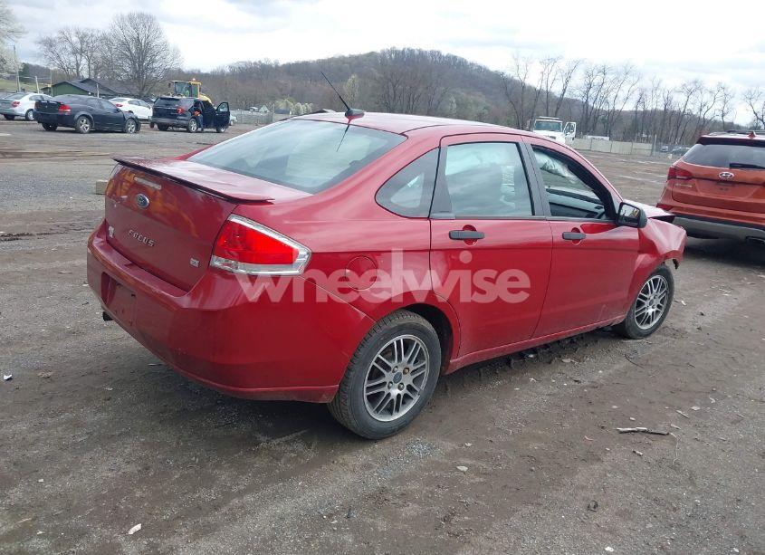 Photo 4 of 2011 Ford Focus SE (VIN 1FAHP3FN7BW125604)