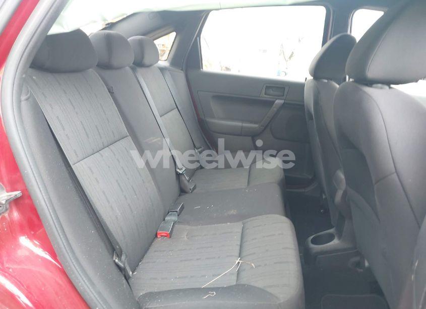 Photo 8 of 2011 Ford Focus SE (VIN 1FAHP3FN7BW125604)