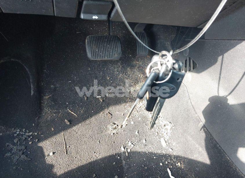 Photo 11 of 2011 Ford Focus SE (VIN 1FAHP3FN7BW144430)