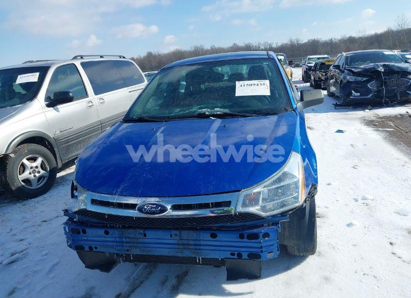 Photo 13 of 2011 Ford Focus SE (VIN 1FAHP3FN7BW144430)