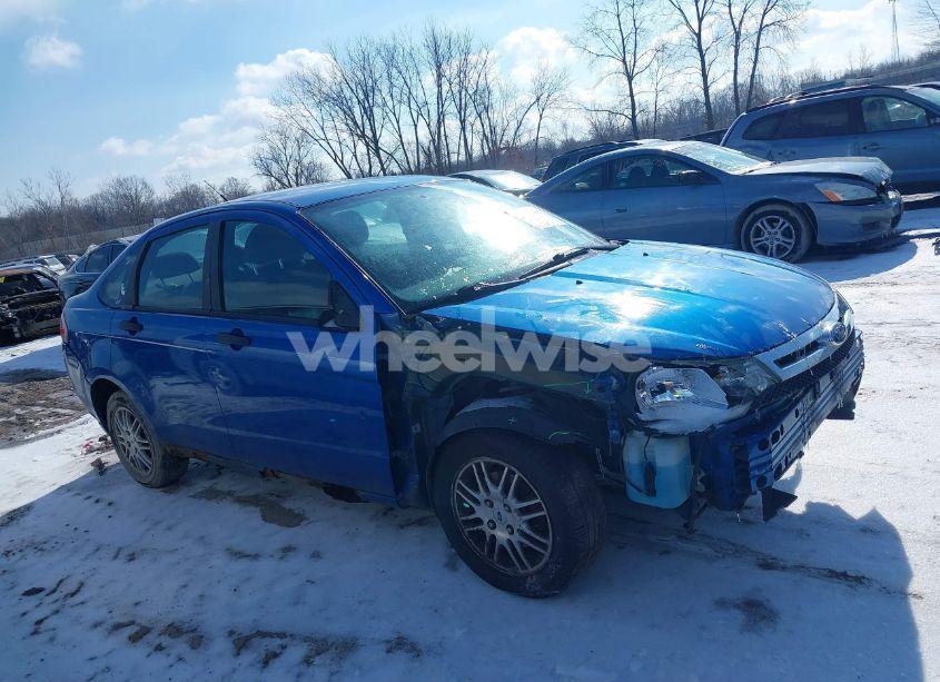 Photo 14 of 2011 Ford Focus SE (VIN 1FAHP3FN7BW144430)