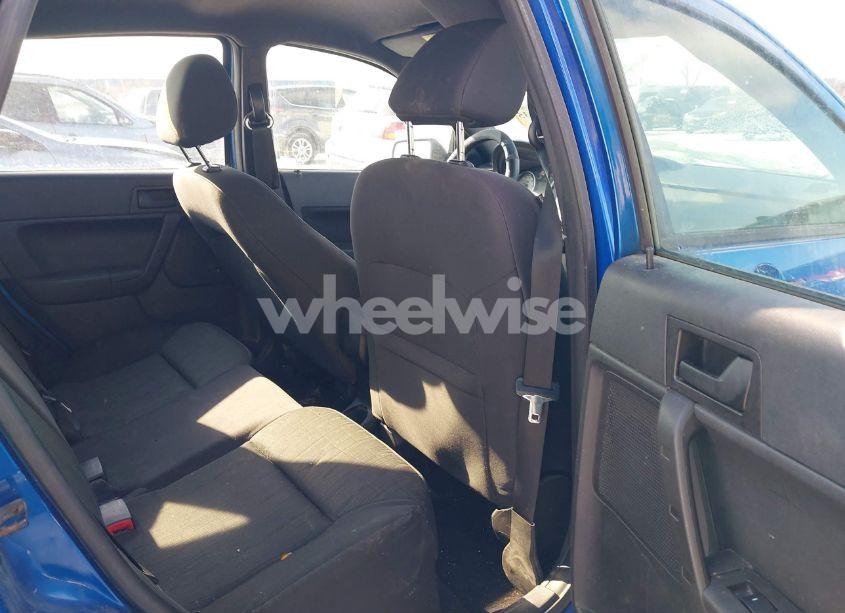 Photo 8 of 2011 Ford Focus SE (VIN 1FAHP3FN7BW144430)