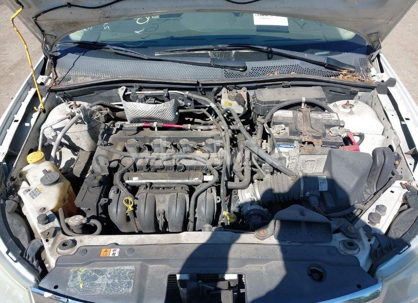 Photo 10 of 2011 Ford Focus SE (VIN 1FAHP3FN7BW172857)