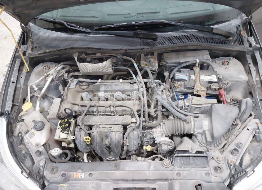 Photo 10 of 2011 Ford Focus SE (VIN 1FAHP3FN7BW181963)