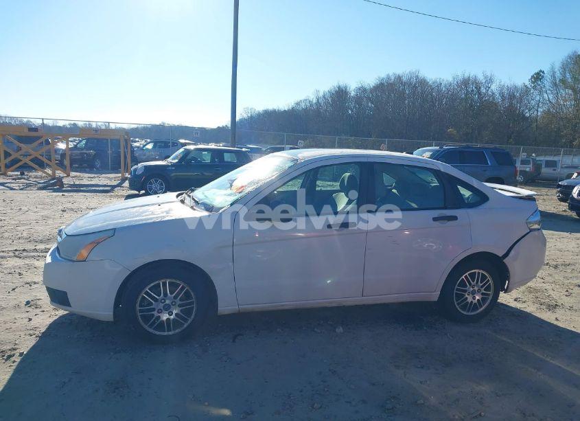 Photo 14 of 2011 Ford Focus SE (VIN 1FAHP3FN7BW193191)