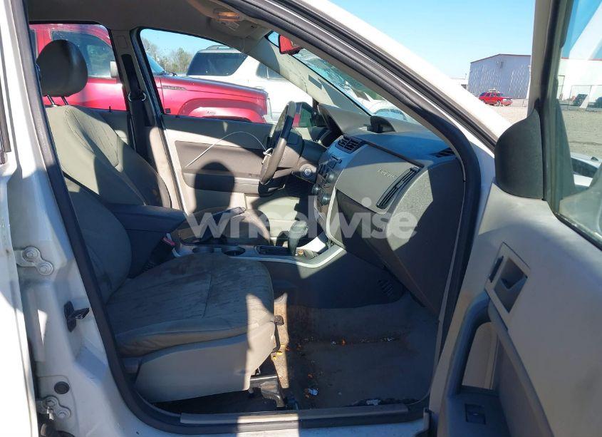 Photo 5 of 2011 Ford Focus SE (VIN 1FAHP3FN7BW193191)