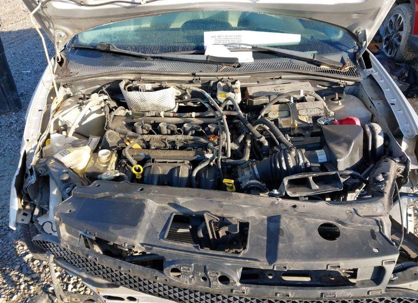 Photo 10 of 2011 Ford Focus SE (VIN 1FAHP3FN7BW201290)