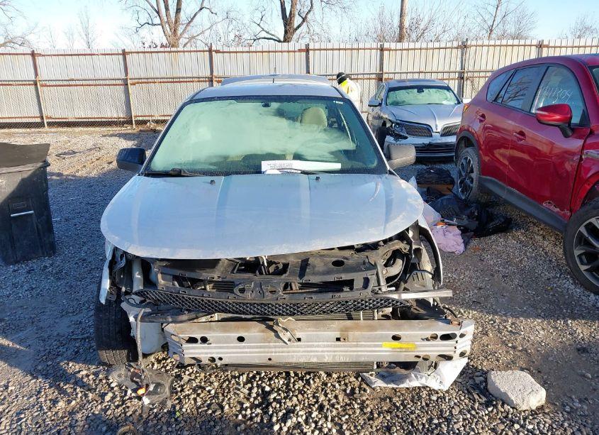 Photo 13 of 2011 Ford Focus SE (VIN 1FAHP3FN7BW201290)