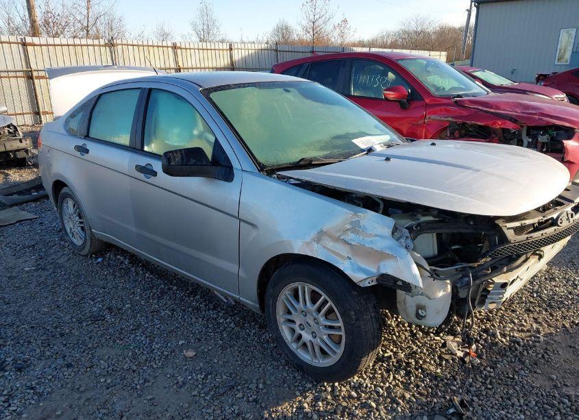 Photo 14 of 2011 Ford Focus SE (VIN 1FAHP3FN7BW201290)