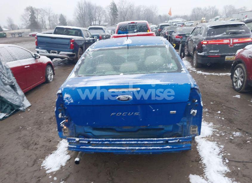 Photo 6 of 2010 Ford Focus SE (VIN 1FAHP3FN8AW144399)