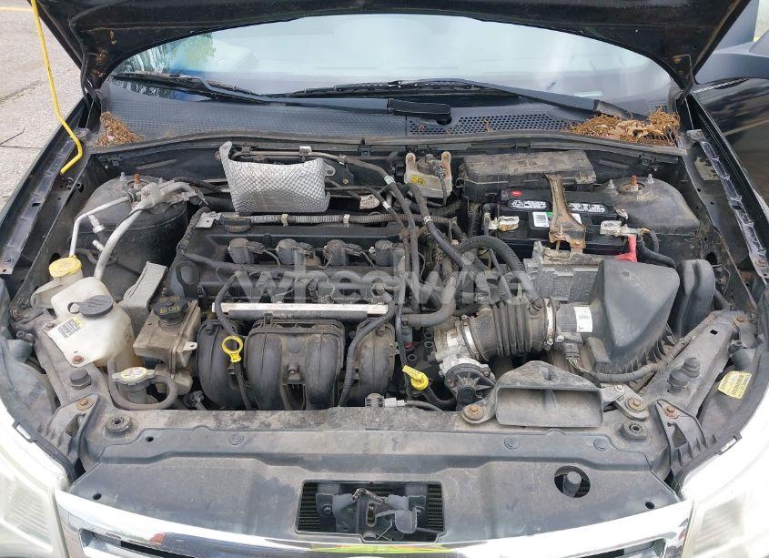 Photo 10 of 2010 Ford Focus SE (VIN 1FAHP3FN8AW183123)