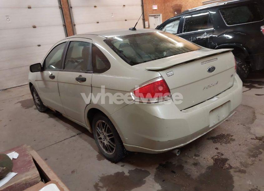 Photo 3 of 2010 Ford Focus SE (VIN 1FAHP3FN8AW188614)