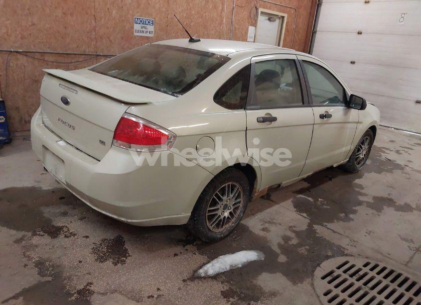 Photo 4 of 2010 Ford Focus SE (VIN 1FAHP3FN8AW188614)