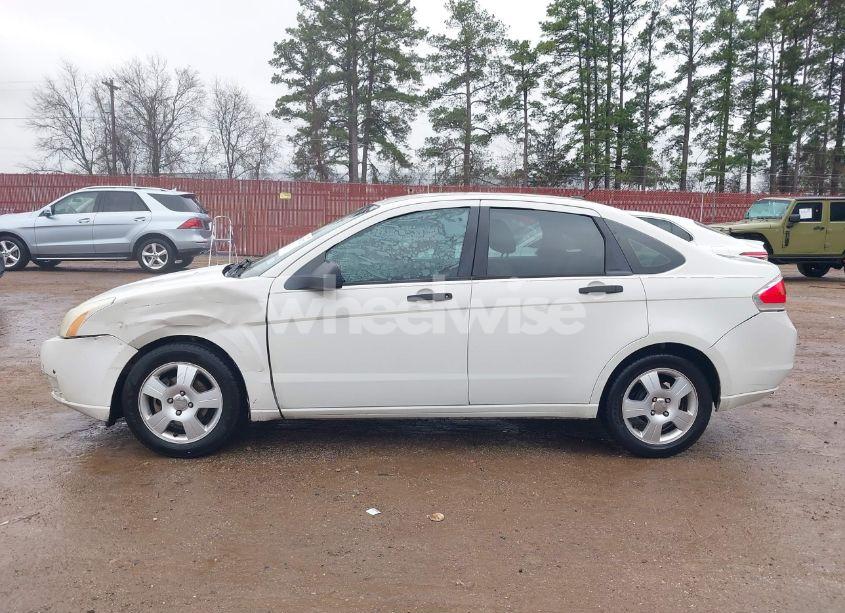 Photo 14 of 2010 Ford Focus SE (VIN 1FAHP3FN8AW279463)