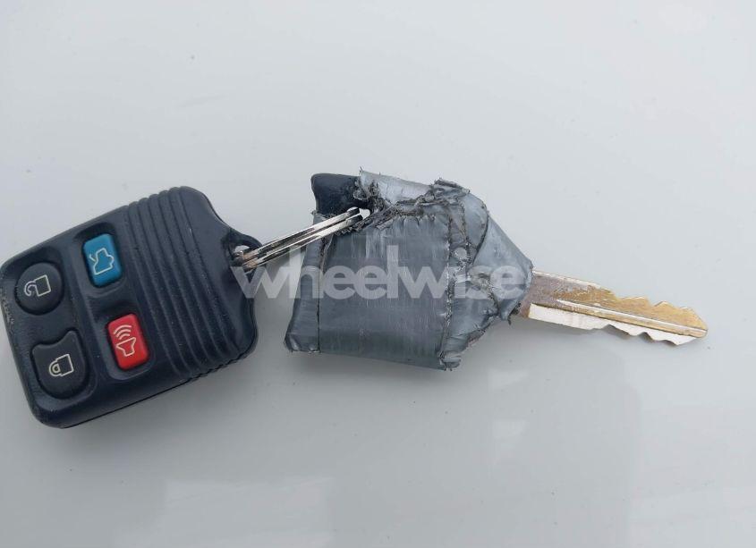 Photo 11 of 2011 Ford Focus SE (VIN 1FAHP3FN8BW106446)