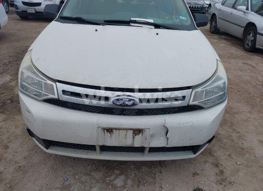 Photo 6 of 2011 Ford Focus SE (VIN 1FAHP3FN8BW106446)