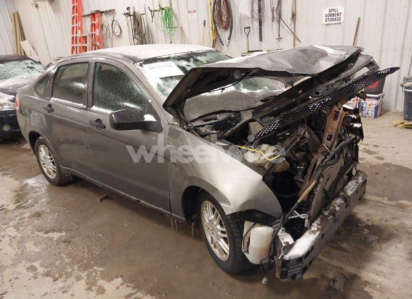 2011 Ford Focus SE (VIN 1FAHP3FN8BW115809) main photo