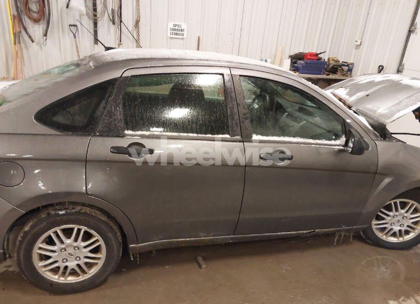 Photo 13 of 2011 Ford Focus SE (VIN 1FAHP3FN8BW115809)