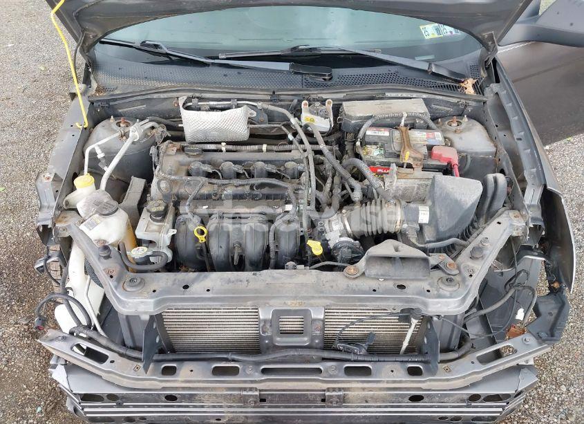 Photo 10 of 2011 Ford Focus SE (VIN 1FAHP3FN8BW121772)