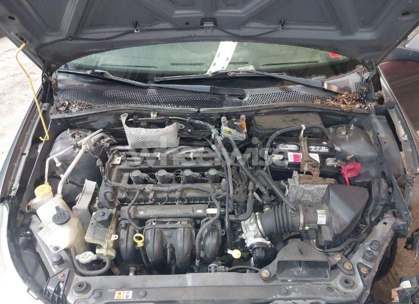 Photo 10 of 2011 Ford Focus SE (VIN 1FAHP3FN8BW157090)