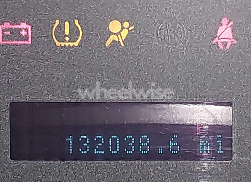 Photo 16 of 2011 Ford Focus SE (VIN 1FAHP3FN8BW157090)