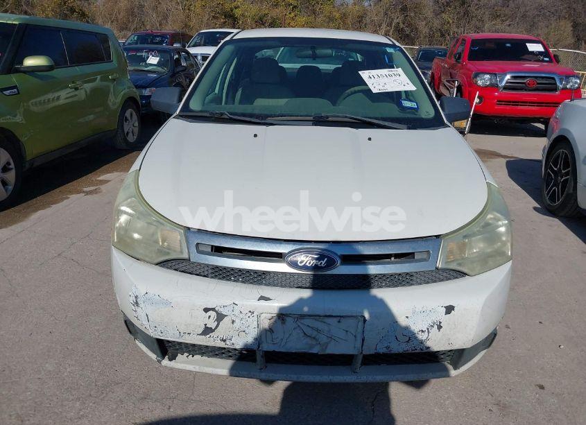 Photo 6 of 2011 Ford Focus SE (VIN 1FAHP3FN8BW164623)