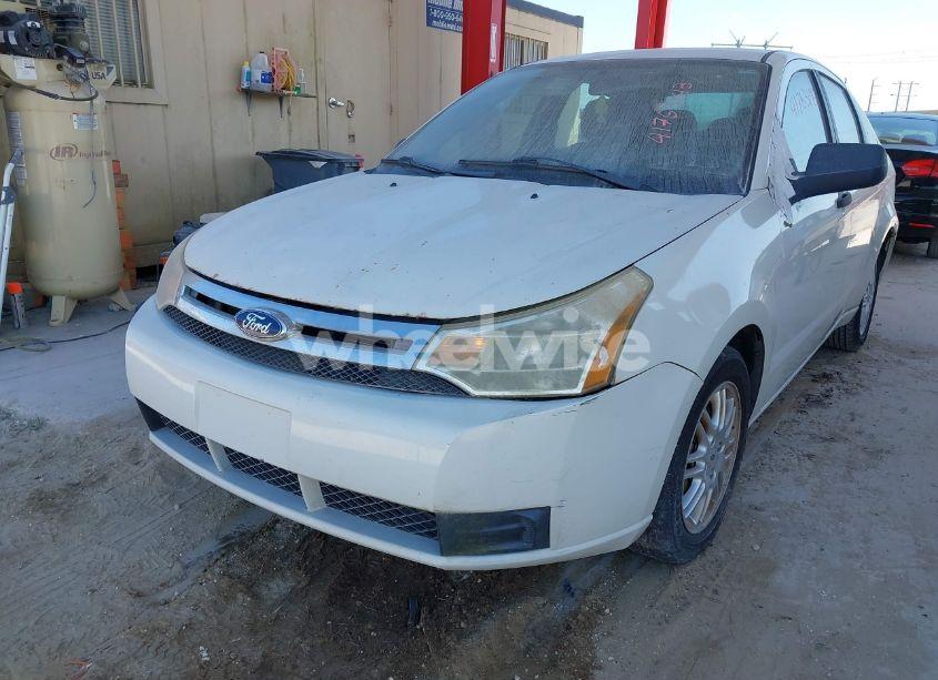 Photo 6 of 2011 Ford Focus SE (VIN 1FAHP3FN8BW187139)