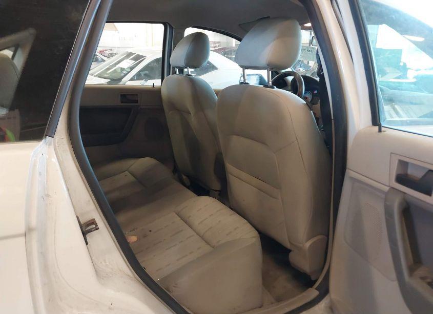 Photo 8 of 2010 Ford Focus SE (VIN 1FAHP3FN9AW101206)