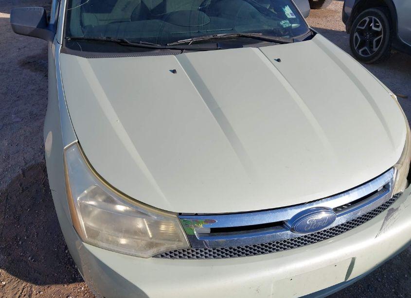 Photo 10 of 2010 Ford Focus SE (VIN 1FAHP3FN9AW116210)