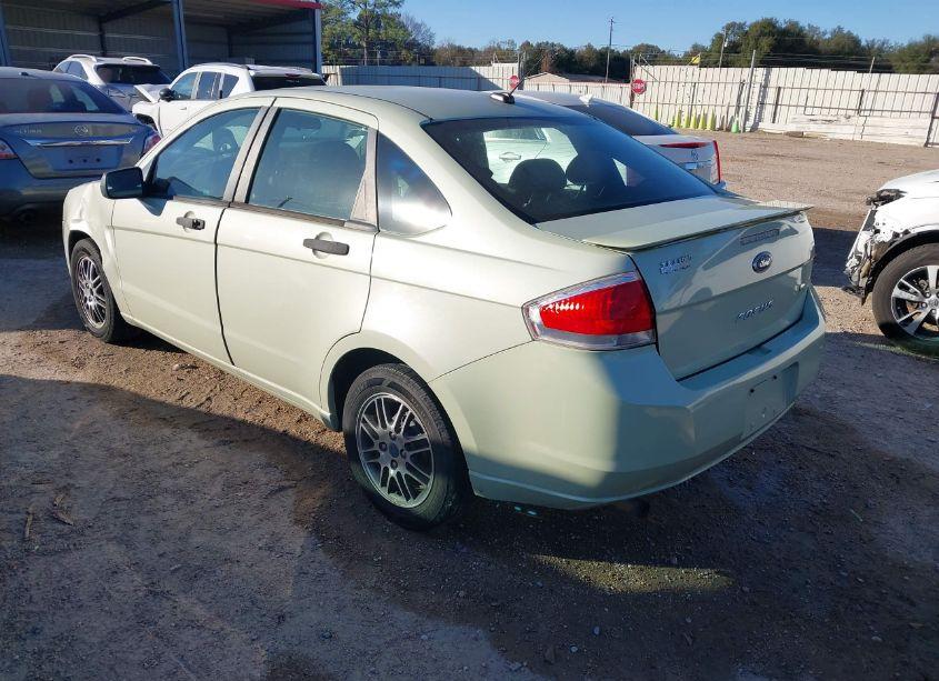 Photo 3 of 2010 Ford Focus SE (VIN 1FAHP3FN9AW116210)