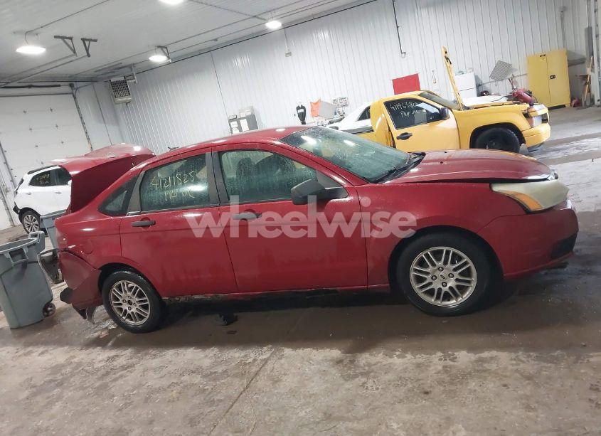 Photo 13 of 2010 Ford Focus SE (VIN 1FAHP3FN9AW140152)