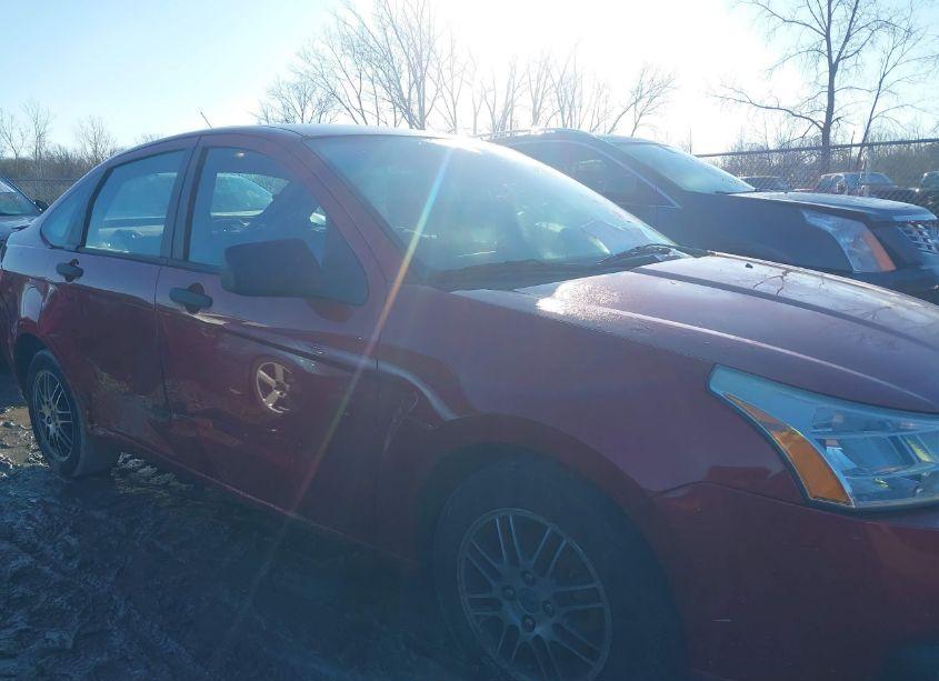 Photo 13 of 2010 Ford Focus SE (VIN 1FAHP3FN9AW141317)