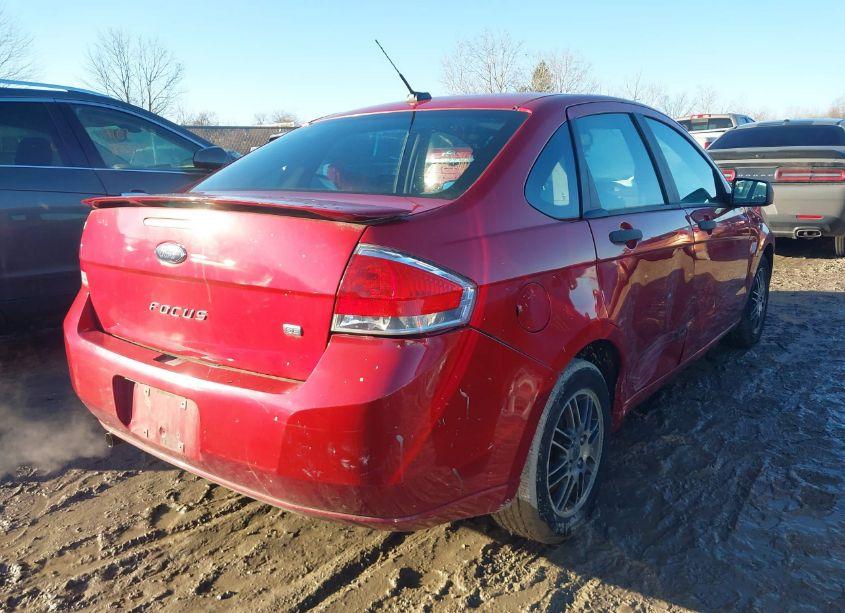 Photo 4 of 2010 Ford Focus SE (VIN 1FAHP3FN9AW141317)