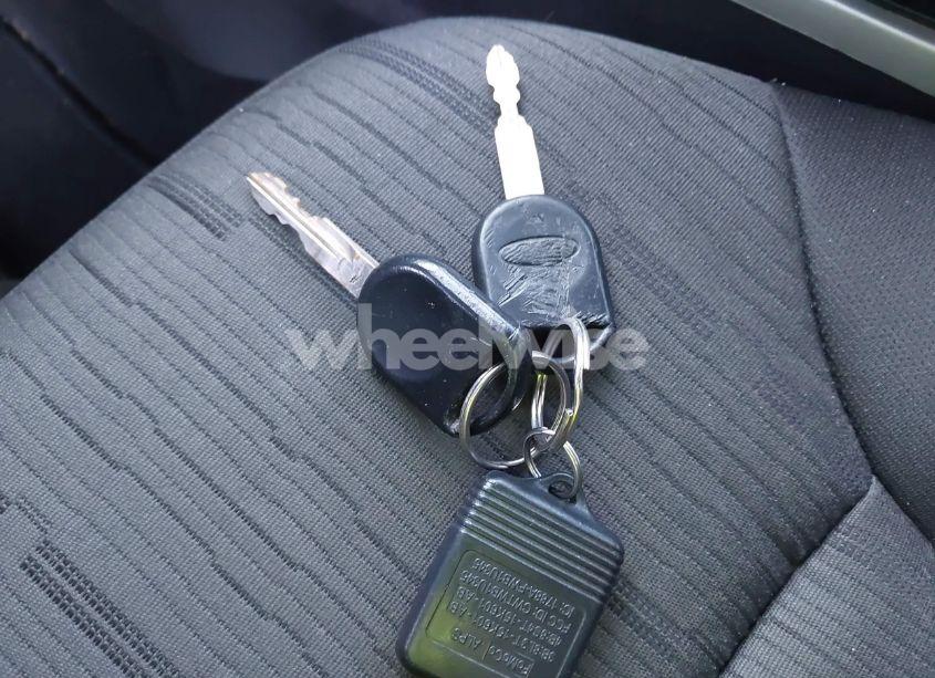 Photo 11 of 2010 Ford Focus SE (VIN 1FAHP3FN9AW201385)