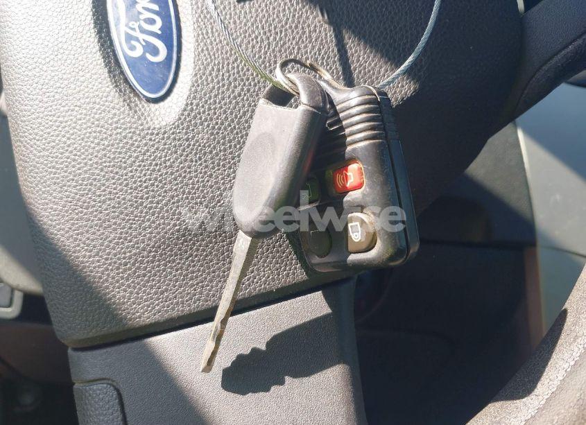 Photo 11 of 2010 Ford Focus SE (VIN 1FAHP3FN9AW273252)