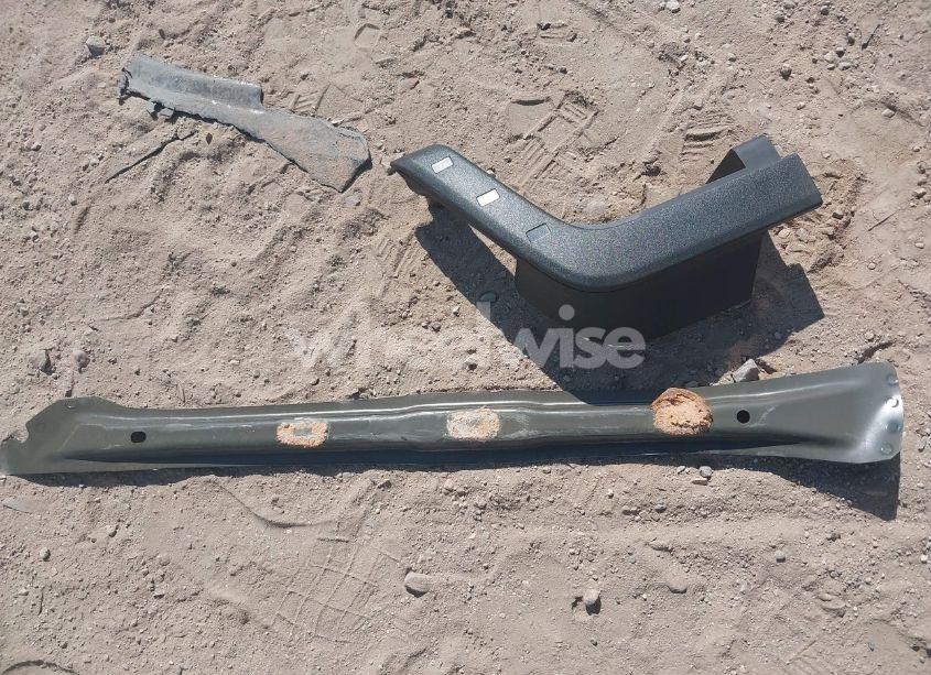 Photo 12 of 2010 Ford Focus SE (VIN 1FAHP3FN9AW273252)