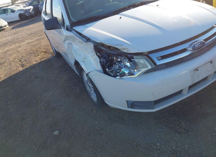 Photo 6 of 2010 Ford Focus SE (VIN 1FAHP3FN9AW280461)