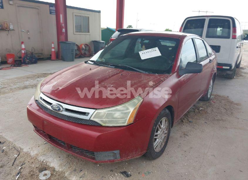 Photo 2 of 2010 Ford Focus SE (VIN 1FAHP3FN9AW286891)