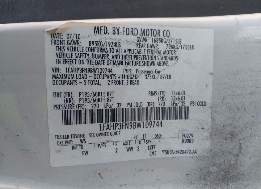 Photo 9 of 2011 Ford Focus SE (VIN 1FAHP3FN9BW109744)