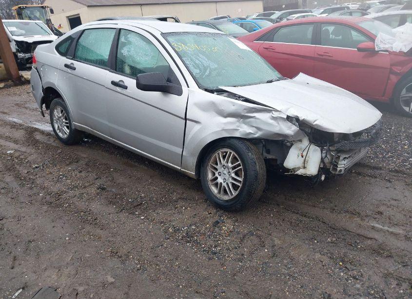 Photo 14 of 2011 Ford Focus SE (VIN 1FAHP3FN9BW128598)