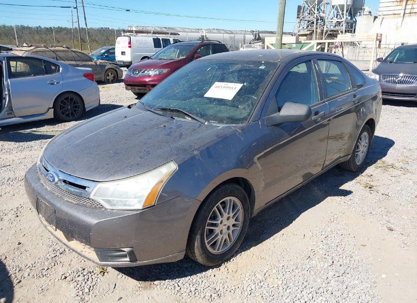 Photo 2 of 2011 Ford Focus SE (VIN 1FAHP3FN9BW177199)