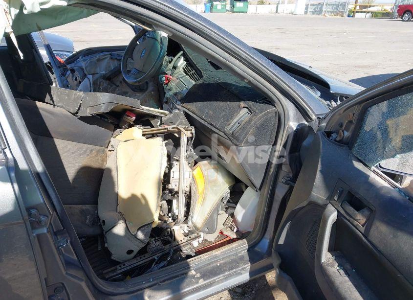 Photo 5 of 2011 Ford Focus SE (VIN 1FAHP3FN9BW180295)