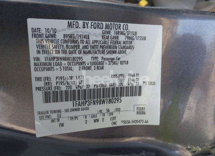 Photo 9 of 2011 Ford Focus SE (VIN 1FAHP3FN9BW180295)