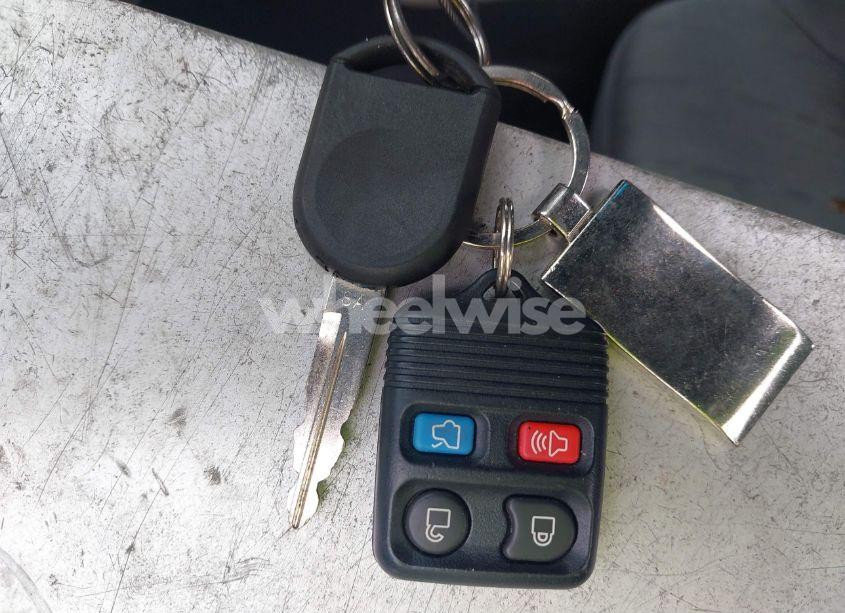 Photo 11 of 2011 Ford Focus SE (VIN 1FAHP3FN9BW180880)