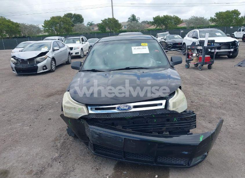 Photo 12 of 2011 Ford Focus SE (VIN 1FAHP3FN9BW180880)