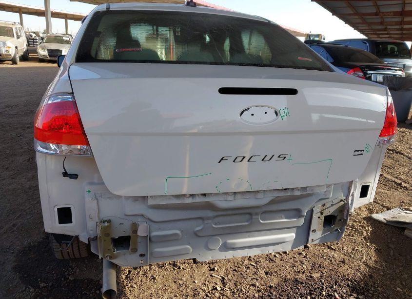 Photo 6 of 2011 Ford Focus SE (VIN 1FAHP3FN9BW190650)